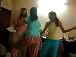 चेक किशोर कास्टिंग हिंदी मूवी एचडी सेक्सी में फूटजॉब करता है