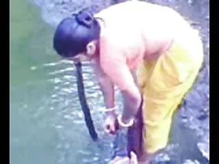 कैथी हेवन हिंदी फिल्म सेक्सी एचडी में एक त्रिगुट में