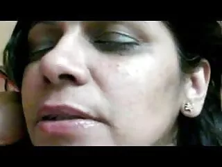 Arisa Sugano सेक्सी लॉन्जरी एचडी सेक्सी मूवी हिंदी में में एक हॉट MiLF है