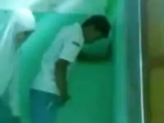 डेलिला ने पिछले सेक्सी वीडियो हिंदी मूवी एचडी यार्ड में गड़बड़ किया