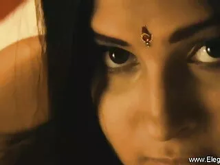 Kahfee और एक दोस्त - सेक्सी मूवी हिंदी में एचडी Derty24