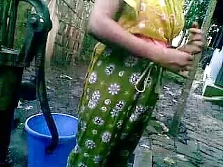 परिपक्व महिला 6 जवान लड़की को आकर्षित देहाती सेक्सी मूवी एचडी करती है