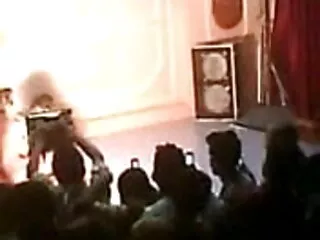 मोज़ा में हॉट पत्नी असली घर का एचडी सेक्सी मूवी हिंदी में बना पर गड़बड़