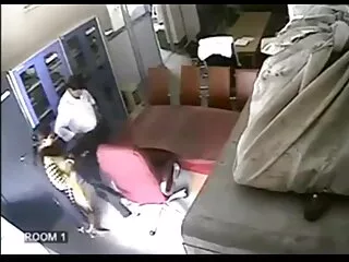 चेरी बिस्तर पर गर्म किशोर बहकाया और सेक्सी मूवी एचडी हिंदी उसे dildo के साथ fucks